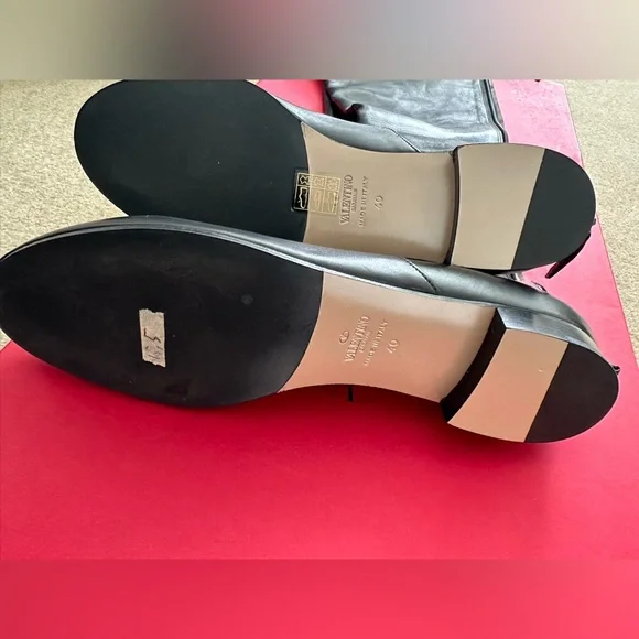 Valentino leather boots size 40